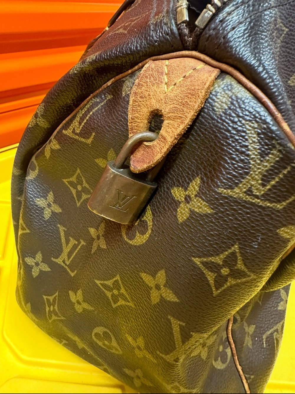 Vintage Louis Vuitton Monogram Speedy Handbag – Authentic - Picture 8 of 9